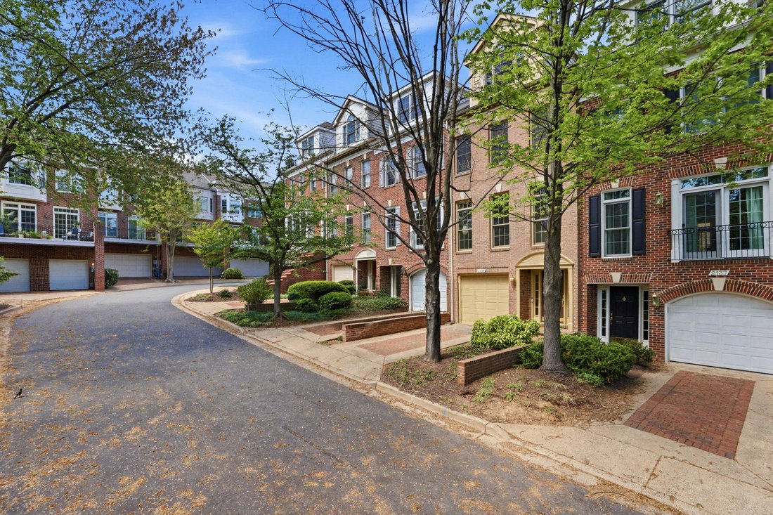 Townhouse in Arlington, Virginia, United States 3 - 18068636