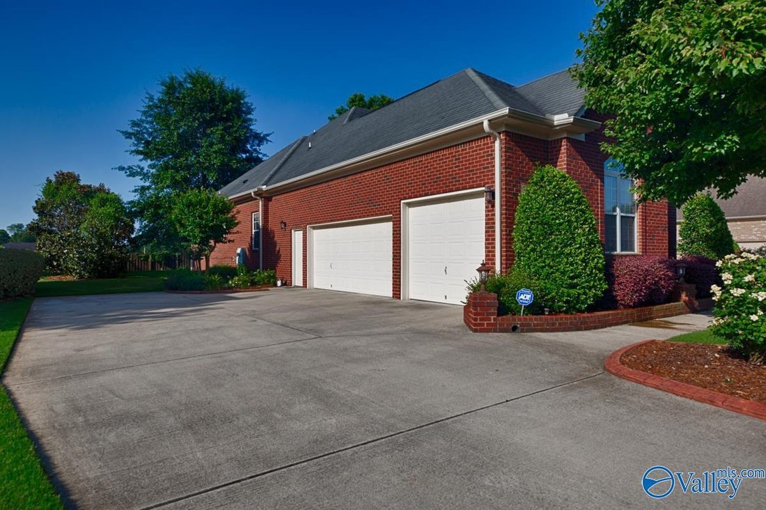 House in Redstone Arsenal, Alabama, United States 2 - 18065988