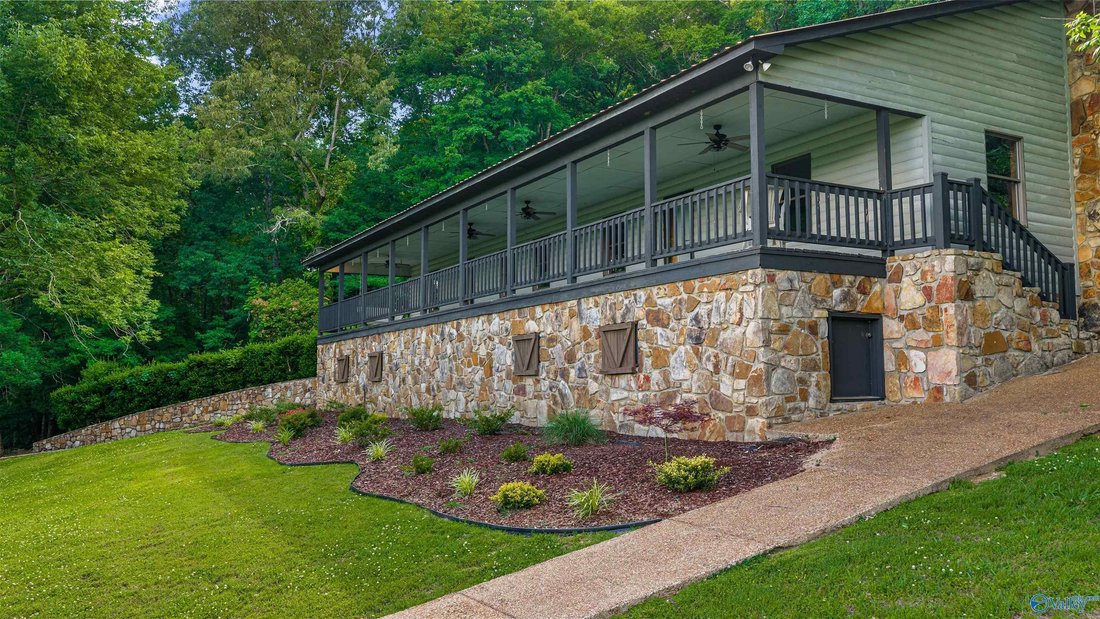 House in Collinsville, Alabama, United States 4 - 17680155