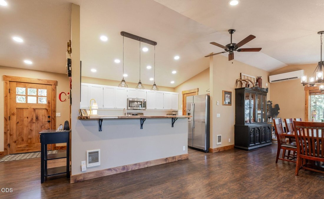House in Sisters, Oregon, United States 5 - 18065759
