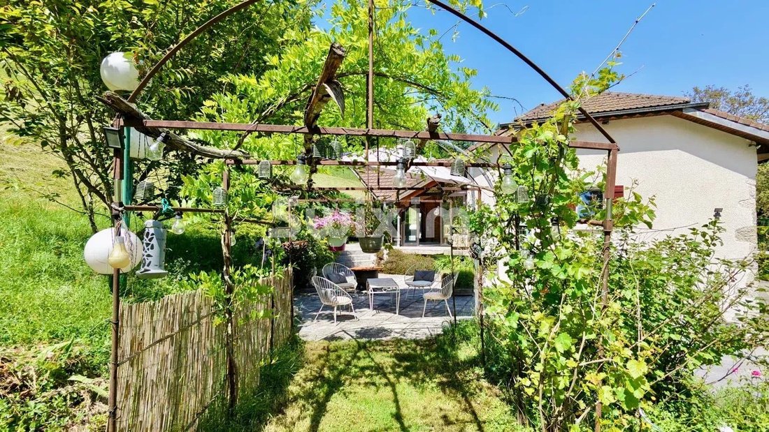 Haus in Saint-Claude, Bourgogne-Franche-Comté, Frankreich 2 - 18067709