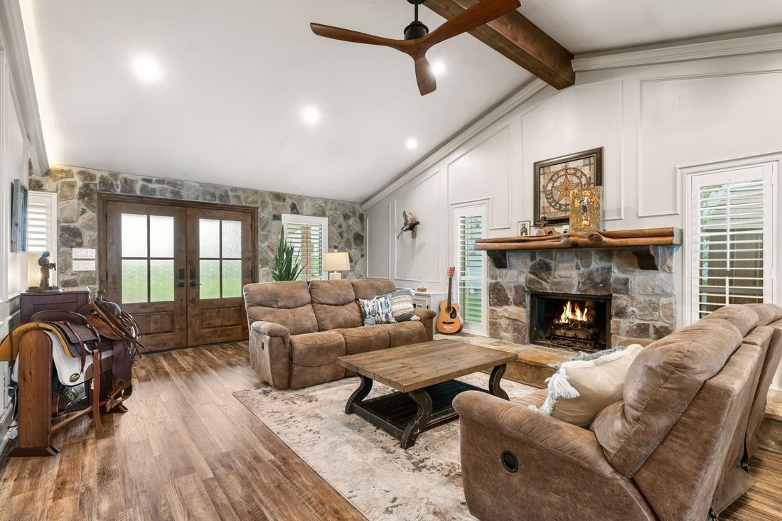 House in Montgomery, Texas, United States 5 - 18067051