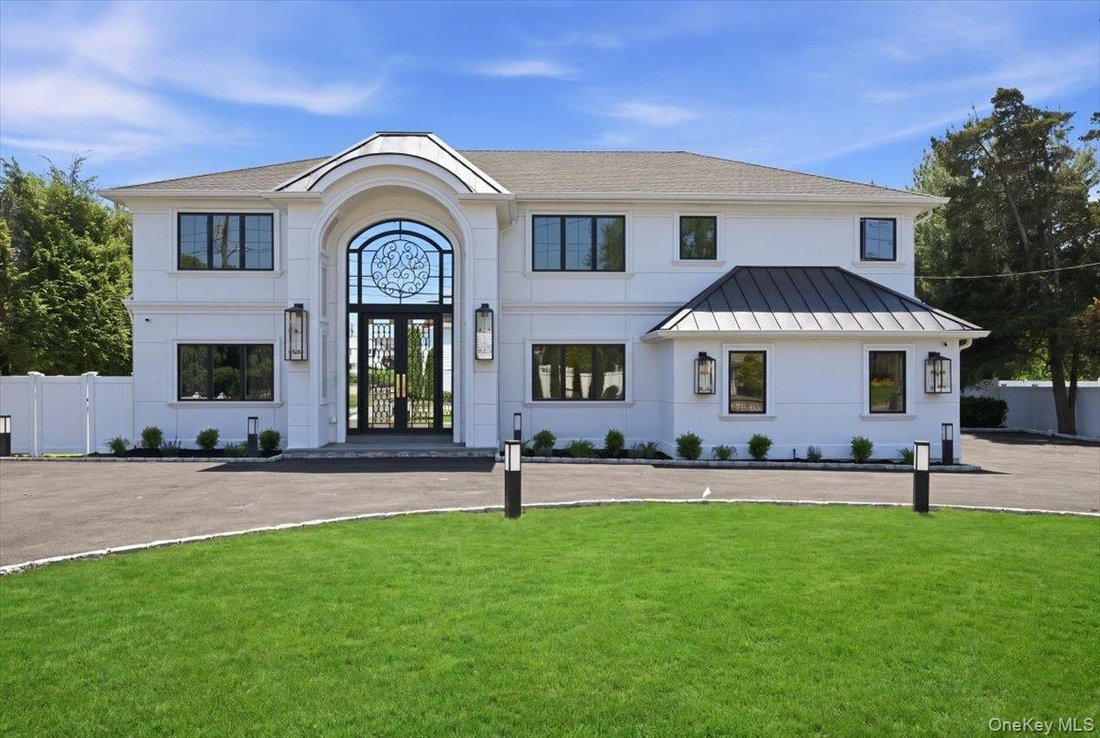 House in Bethpage, New York, United States 2 - 18065689