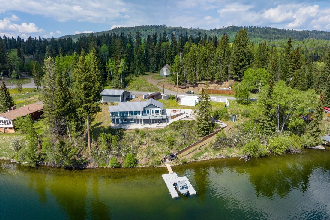 House in Bridge Lake, British Columbia, Canada 1 - 18067479
