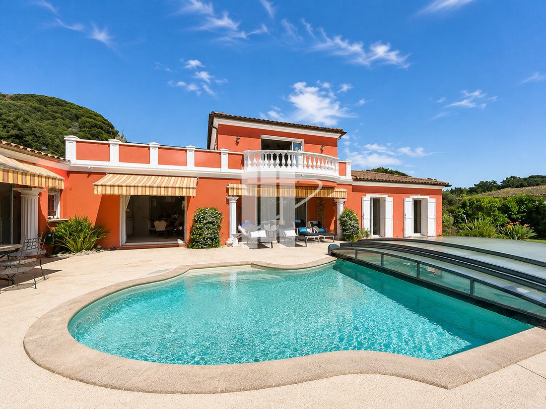 Villa in Exterieurs, Frejus, France 1 - 18067085