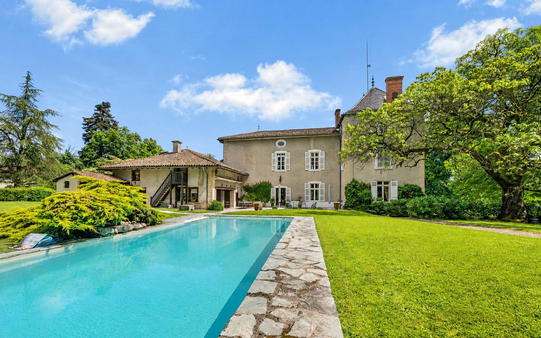 Chateau in Nord et Ouest, Viriat, France 5 - 18027750