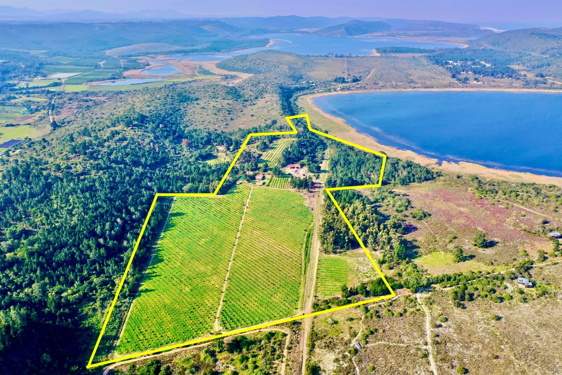 Farm Ranch in Wilderness, Western Cape, South Africa 2 - 18068789