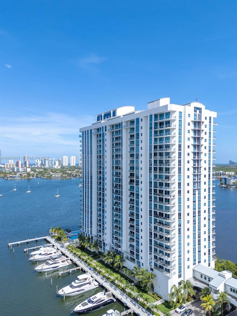 Condo in North Miami Beach, Florida, United States 3 - 18065919