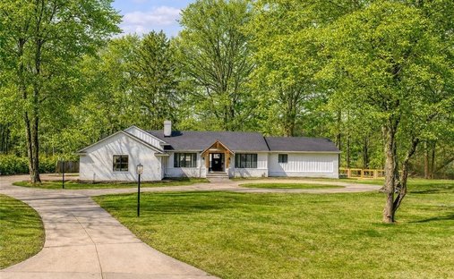 House in Gates Mills, Ohio, United States 1