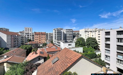Apartment in Zola - Pressence, Villeurbanne, France 1