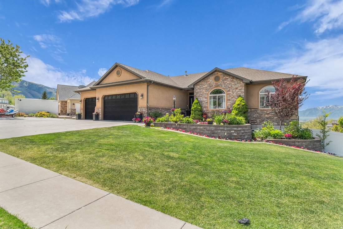 House in Hyde Park, Utah, United States 2 - 18067343