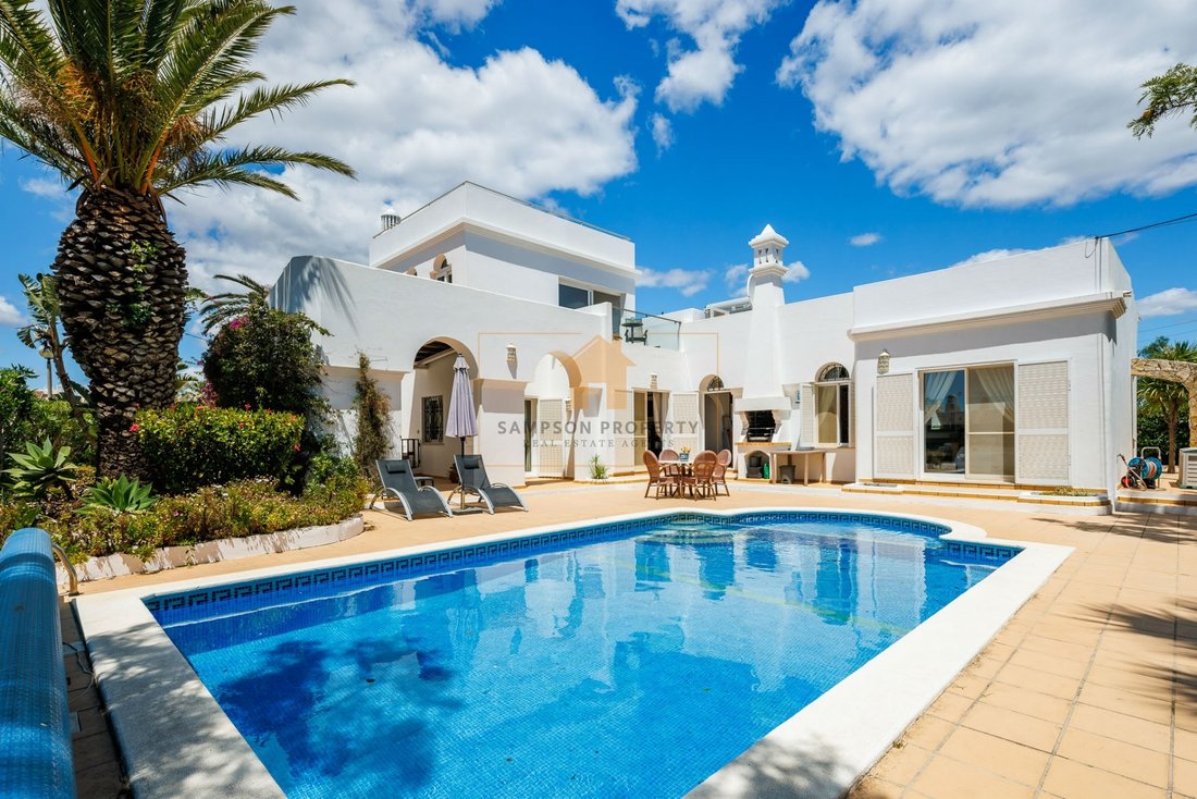 House in Carvoeiro, Algarve, Portugal 1 - 18067534