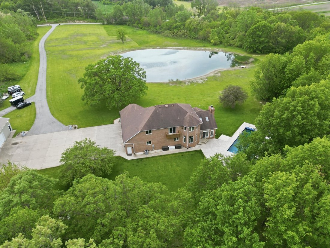 Casa a Crown Point, Indiana, Stati Uniti 2 - 18068461