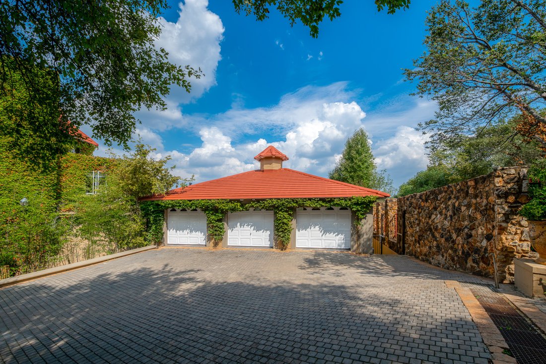 House in Centurion, Gauteng, South Africa 4 - 18068483