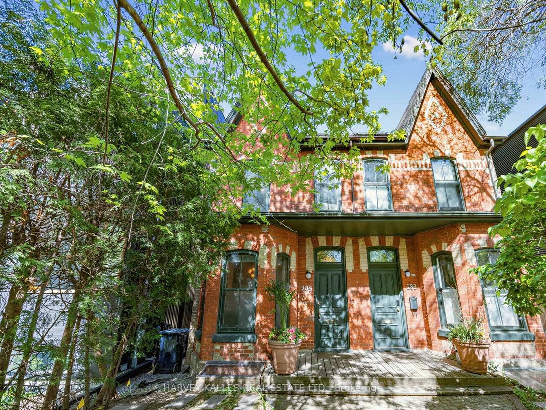 House in Toronto, Ontario, Canada 2 - 18068574