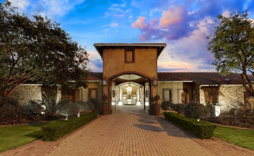 House in Silver Lakes Golf Estate, Gauteng, South Africa 1