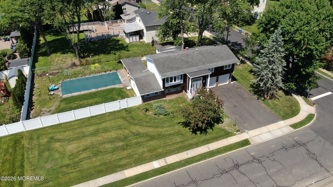 House in Old Bridge Township, New Jersey, United States 3 - 18066014