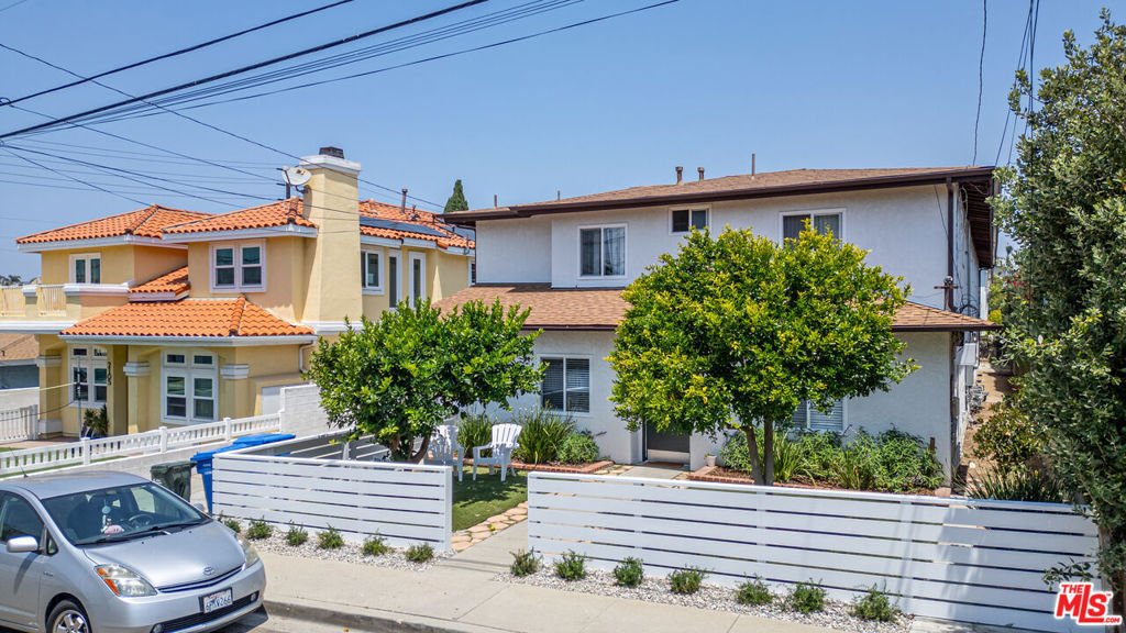 Torrance, California, United States 4 - 18066002