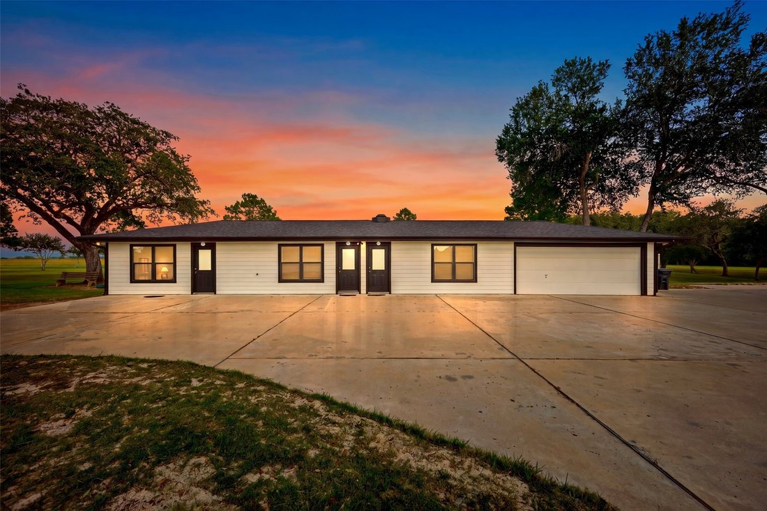 Farm Ranch in Wallis, Texas, United States 4 - 18066673