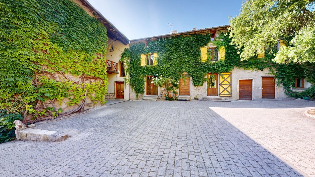House in Miserieux, Auvergne-Rhône-Alpes, France 1 - 18068881