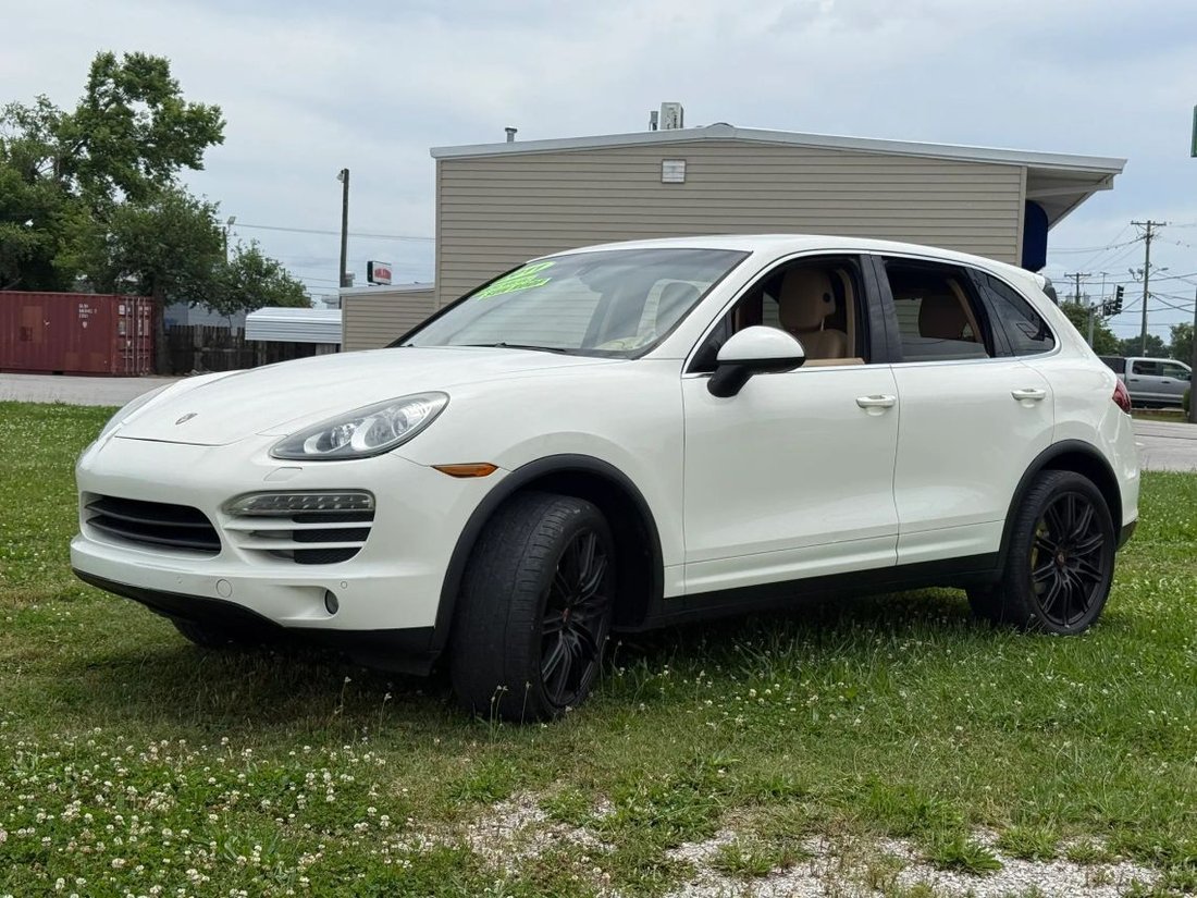 Suv in Springdale, AR, United States 2 - 18068130