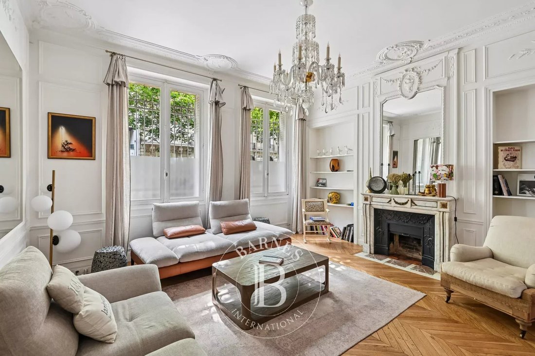 Apartment in Gros Caillou, Paris 7e Arrondissement, Paris 1 - 18067691