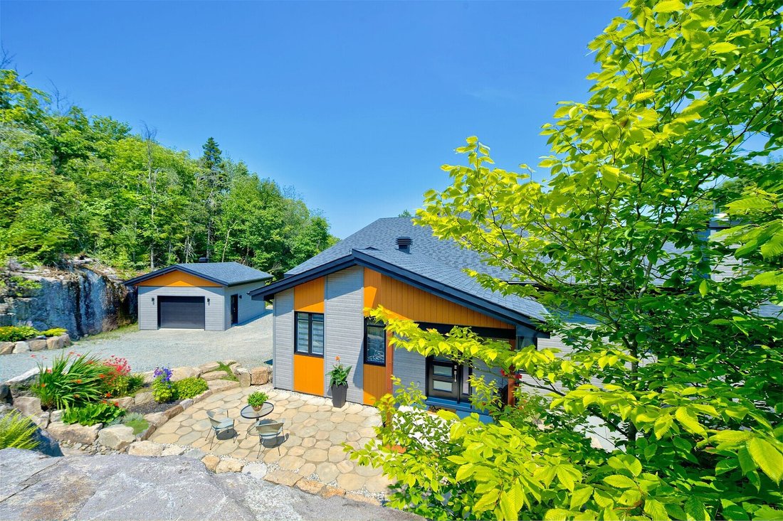 House in Sainte-Marguerite-du-Lac-Masson, Quebec, Canada 5 - 17361478