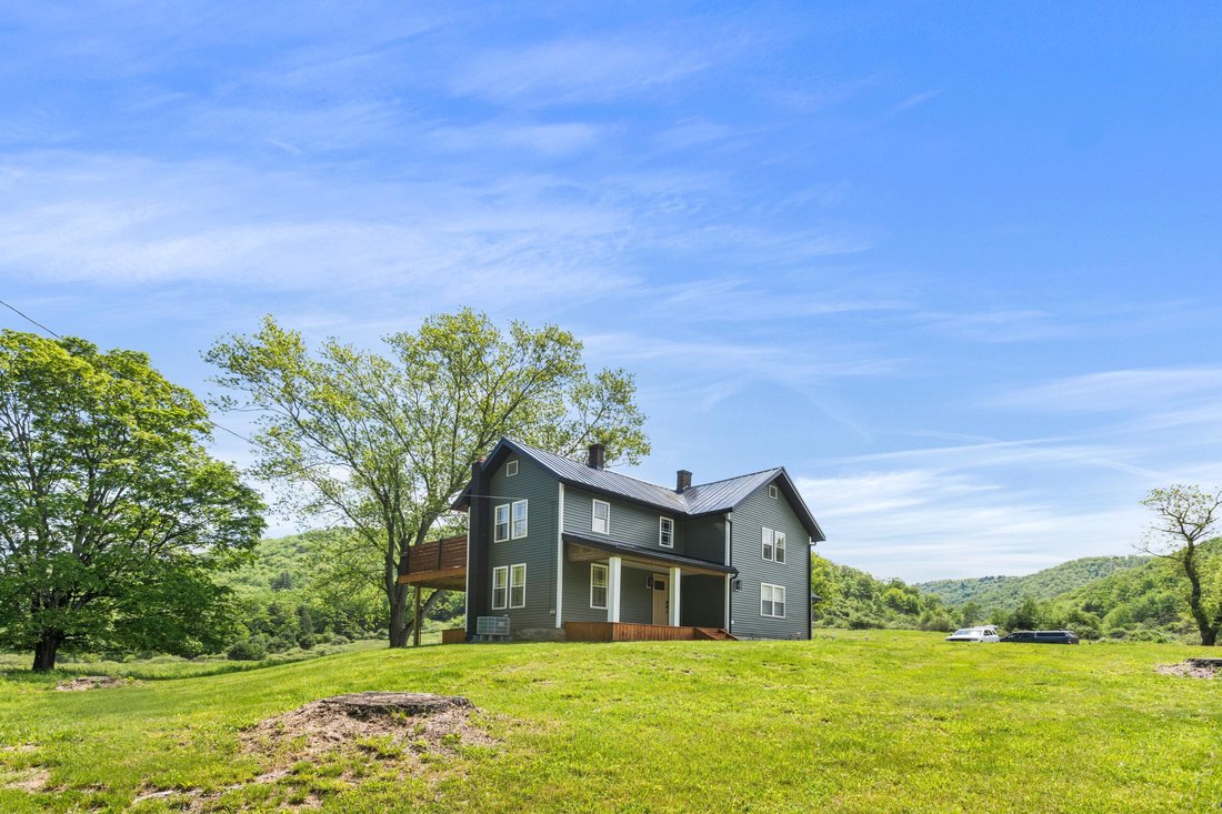 House in Emporium, Pennsylvania, United States 3 - 18066581