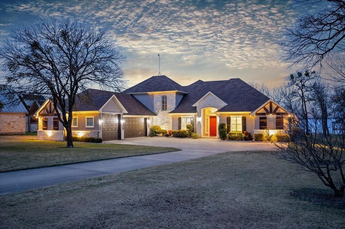 House in Corsicana, Texas, United States 2 - 17066611