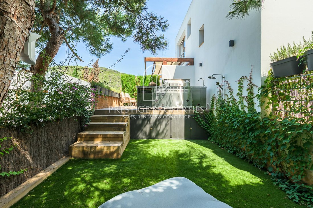 House in Cala Llonga, Ibiza, Santa Eularia des Riu, Balearic Islands 2 - 18065814