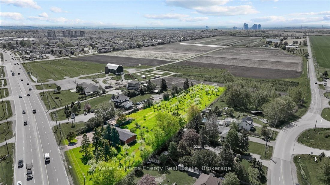 House in Clarington, Ontario, Canada 2 - 18066616
