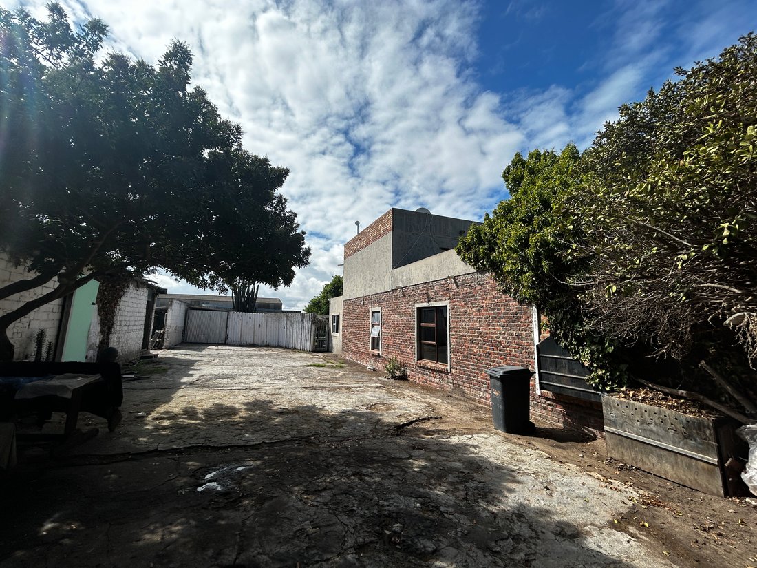 House in Van Riebeeckstrand, Cape Town, South Africa 5 - 18068686