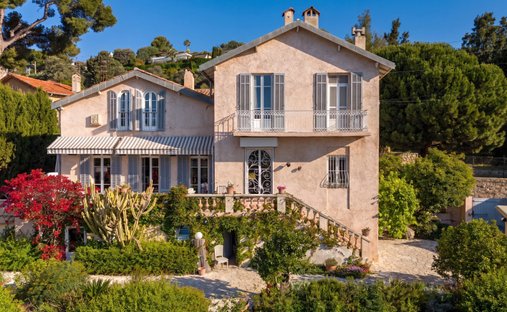 House in Gabelle-Courcettes-Les Clos, Vallauris, France 1