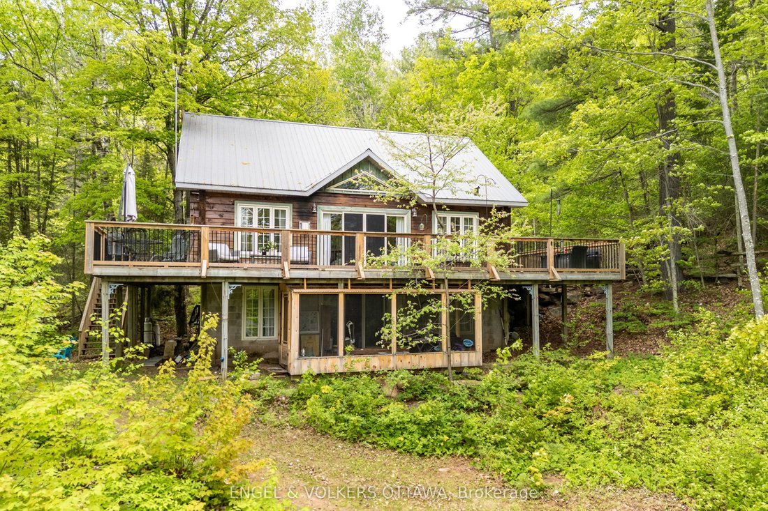 House in Griffith, Ontario, Canada 2 - 18067397