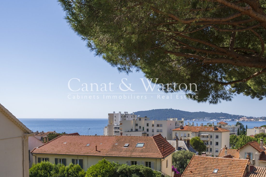 Villa in Aguillon, Toulon, France 2 - 18067200