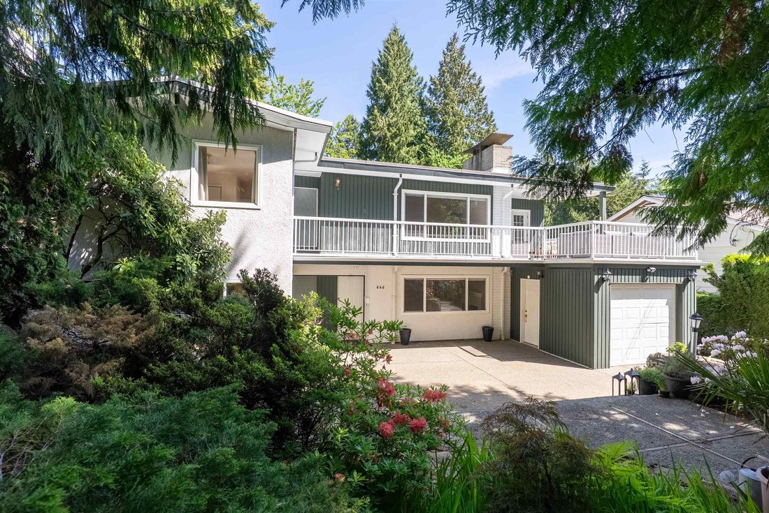 House in North Vancouver, British Columbia, Canada 2 - 18067476