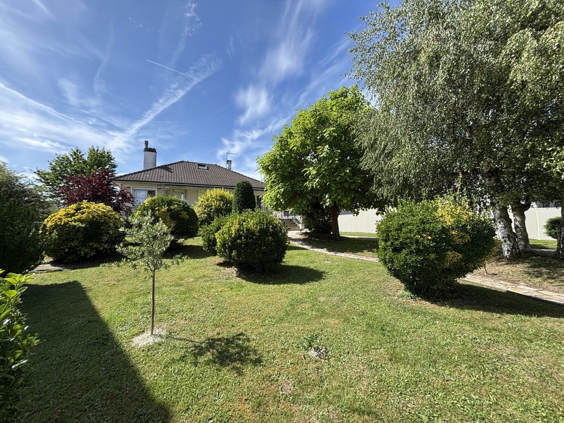 House in Chelles, Ile-de-France, France 2 - 18068879
