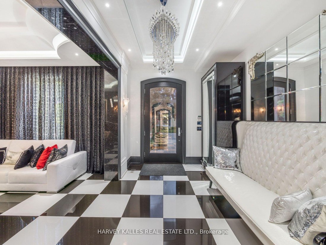 House in Toronto, Ontario, Canada 5 - 18068556