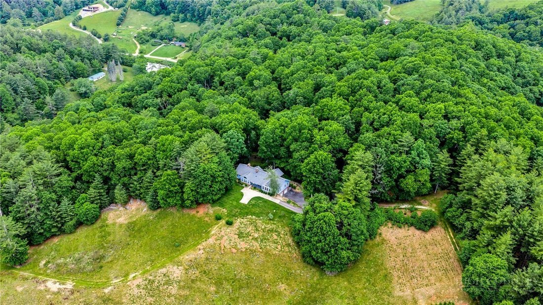House in West Jefferson, North Carolina, United States 2 - 18003347