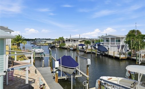 House in Fort Myers Beach, Florida, United States 1