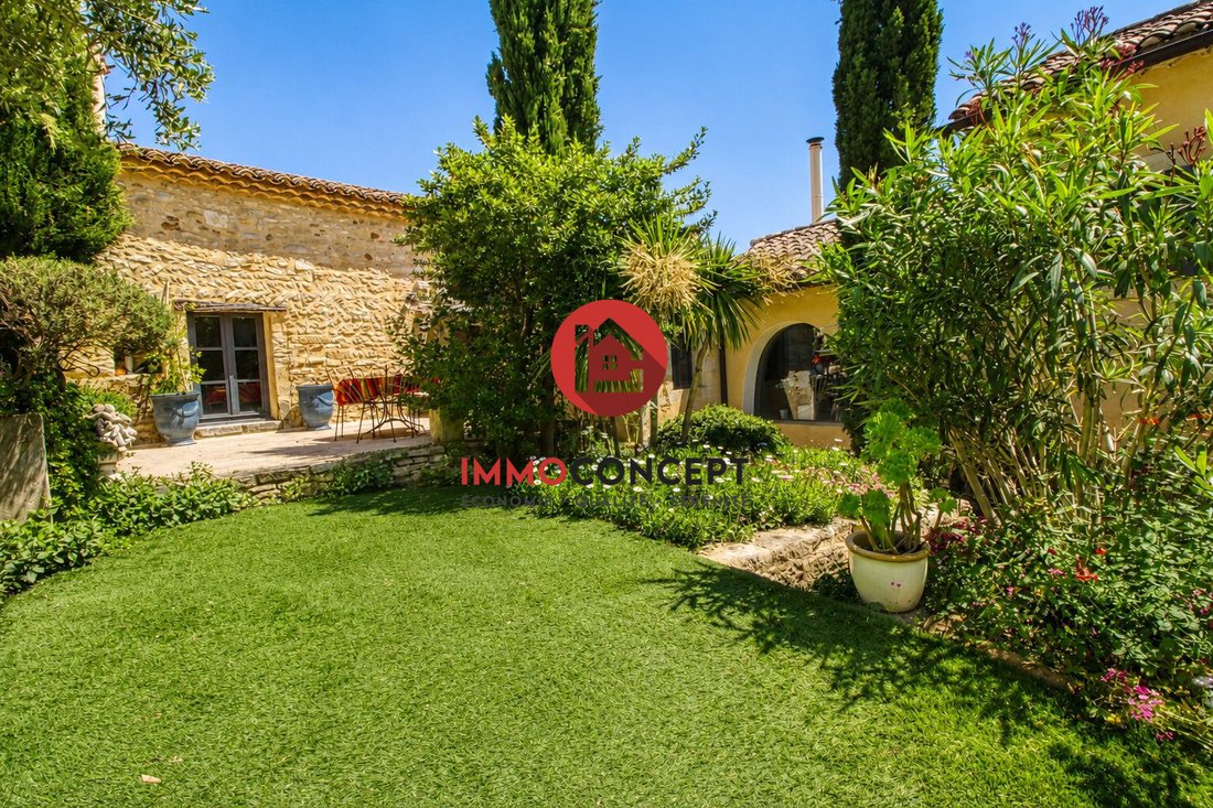 House in Pujaut, Occitania, France 3 - 16894647
