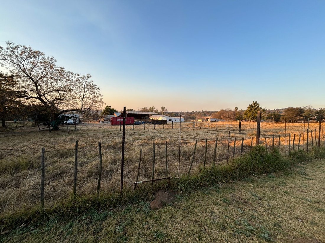 Land in Midrand, Gauteng, South Africa 5 - 18068694