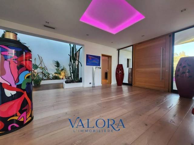 Casa en Hyères, Provenza-Alpes-Costa Azul, Francia 4 - 16368864