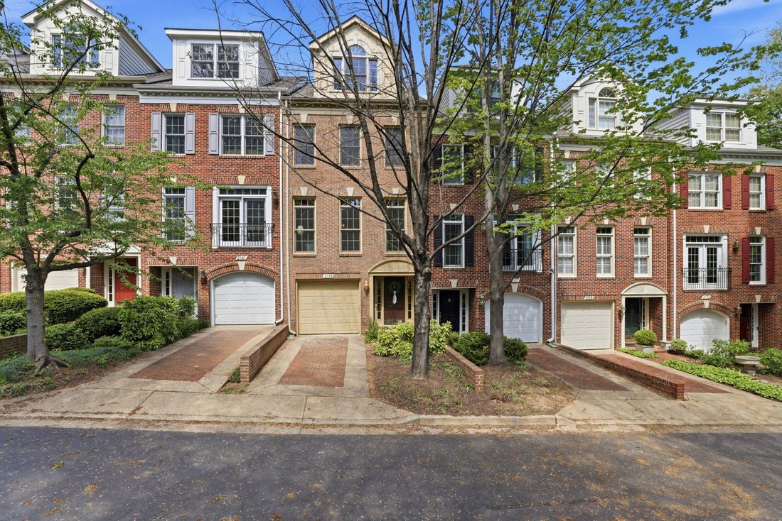 Townhouse in Arlington, Virginia, United States 1 - 18068636