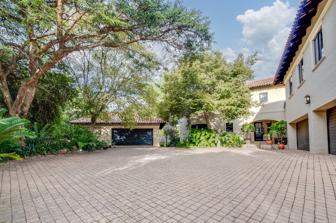 House in Bryanston, Gauteng, South Africa 1 - 18068689