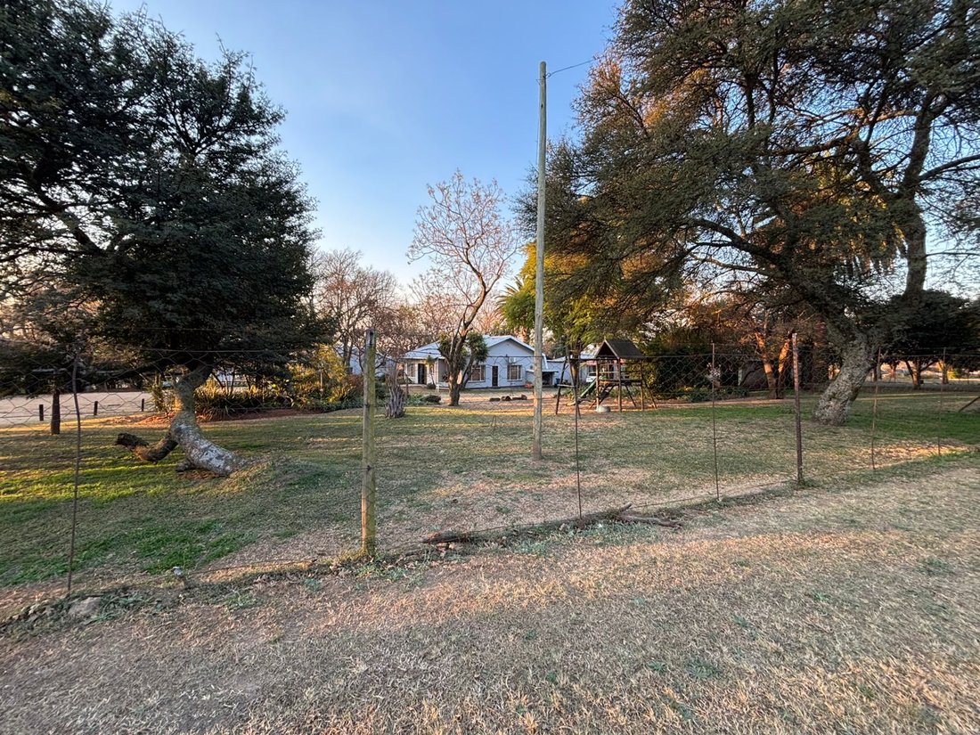 Land in Midrand, Gauteng, South Africa 2 - 18068694