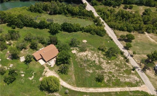 House in Martindale, Texas, United States 1