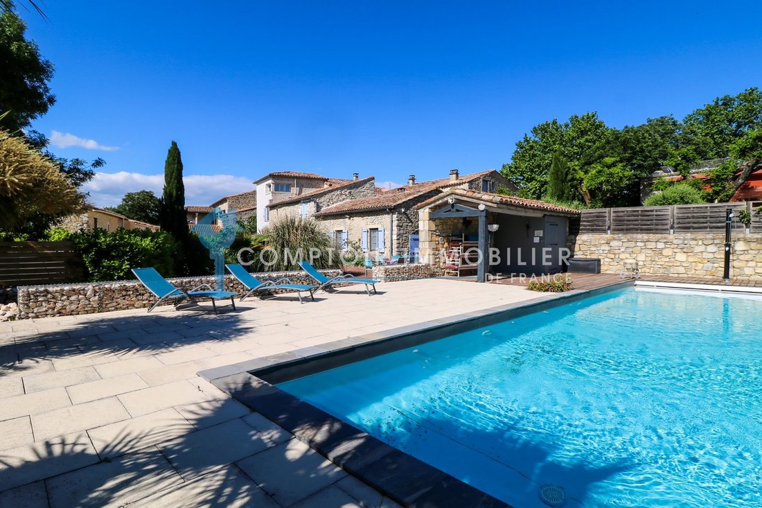 Maison à Uzès, Occitanie, France 2 - 18067377