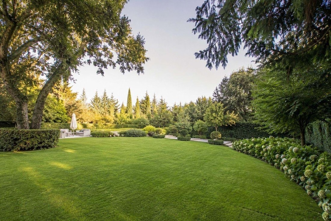 Villa in Las Rozas de Madrid, Comunidad de Madrid, Spain 5 - 18067612
