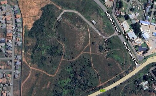 Land in Krugersdorp, Gauteng, South Africa 1